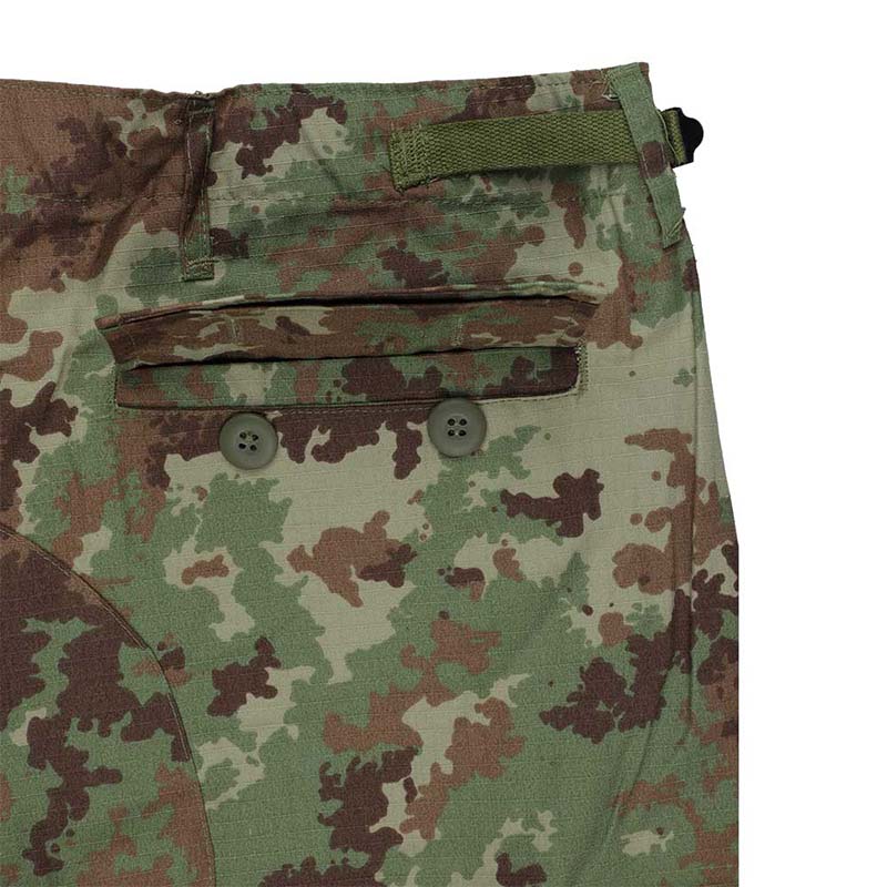 Bolsillo de botón oculto de uniforme de combate