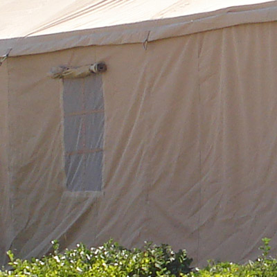 Army Disaster Tent Diseño de ventana humanizado