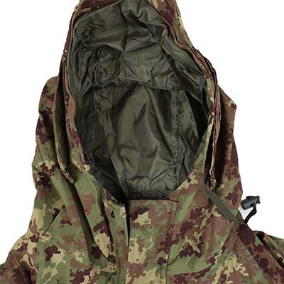 Capucha ajustable cortavientos del ejército